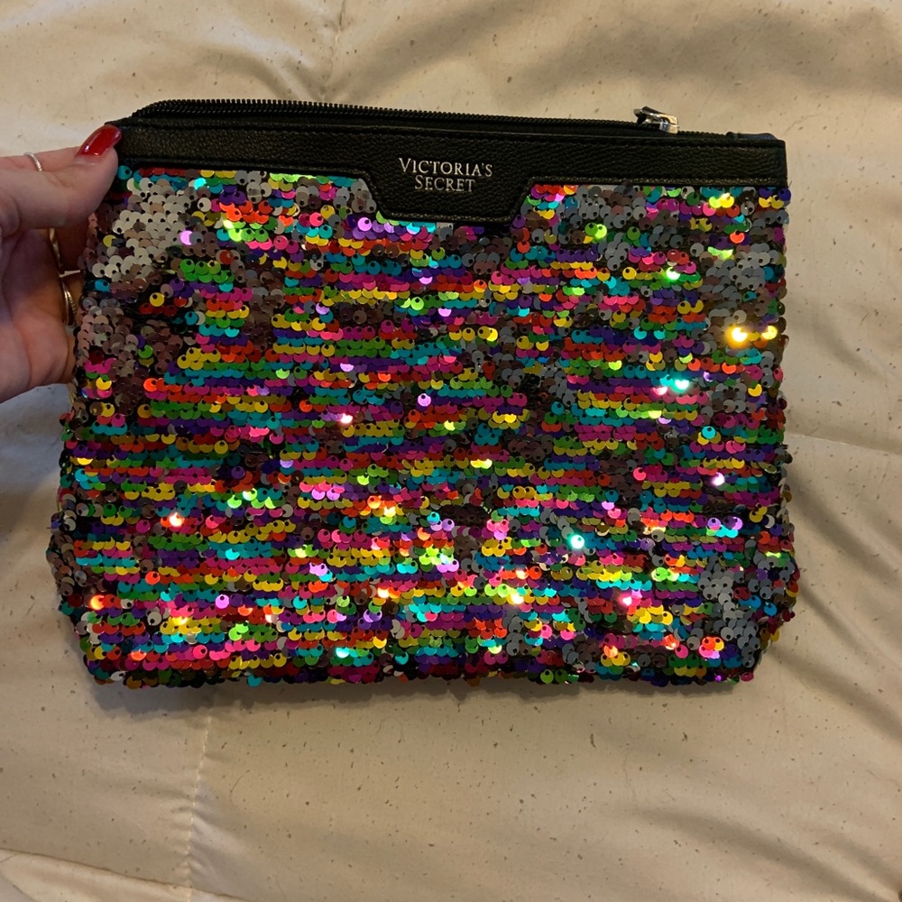 Makeup bag